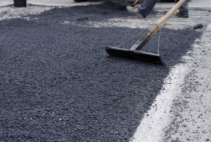 Asphalt Sealing Service